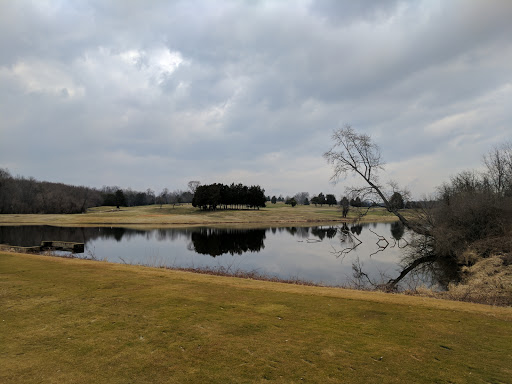 Golf Course «Twin Lakes Golf Course», reviews and photos, 6201 Union Mill Rd, Clifton, VA 20124, USA