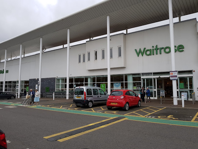 Comments and reviews of Waitrose & Partners Kingsthorpe