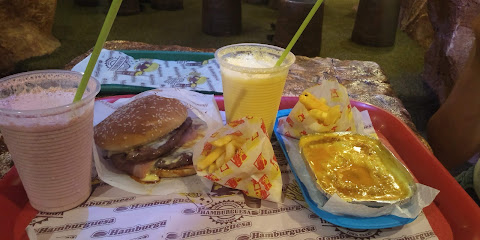 Mr Layton Burger Villavicencio