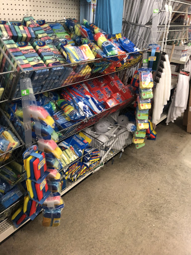 Dollar Store «Dollar Tree», reviews and photos, 406 S 1st St #1, La Grange, KY 40031, USA