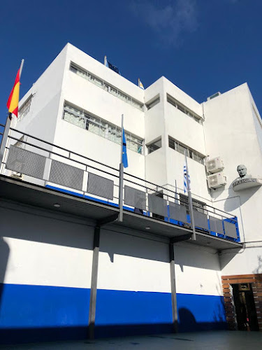 Colegio y Liceo Español Cervantes - Escuela