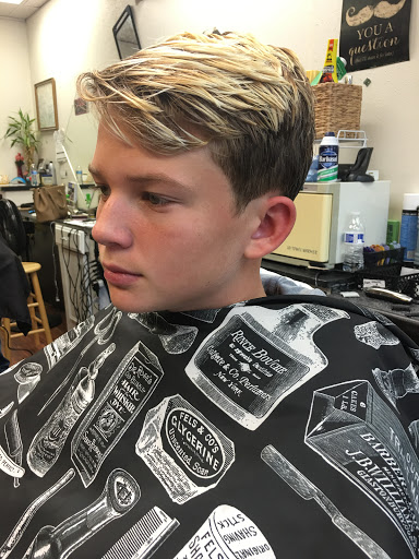 Barber Shop «Friendly Barber Shop», reviews and photos, 13207 Jones Rd, Houston, TX 77070, USA