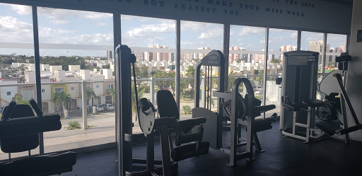 Evolve Fitness Gym Cancun
