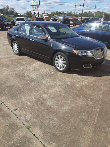 Used Car Dealer «Car-Mart of Tupelo», reviews and photos, 1703 S Gloster St, Tupelo, MS 38801, USA