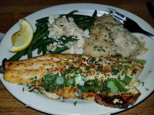 American Restaurant «The Tavern at Phipps», reviews and photos, 3500 Peachtree Rd, Atlanta, GA 30326, USA