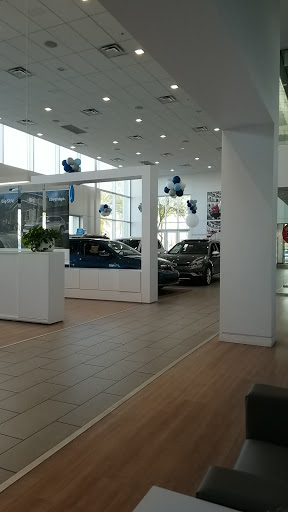 Volkswagen Dealer «San Tan Volkswagen», reviews and photos, 1489 E Motorplex Loop, Gilbert, AZ 85297, USA