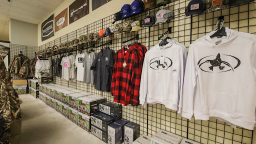 Sporting Goods Store «Pacific Flyway Supplies- Sporting Goods and Ammo», reviews and photos, 1690 N Lincoln St, Dixon, CA 95620, USA