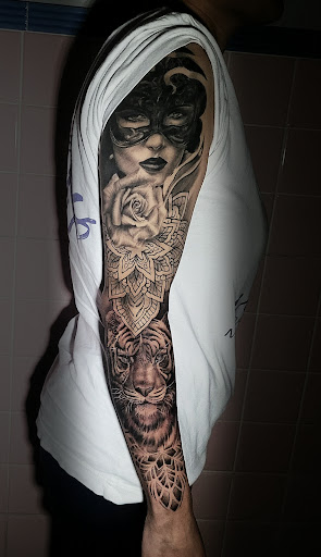 Explore throne of glass tattoo ideas, creative tattoo ideas in Garland, available at Rock Ink Tattoos