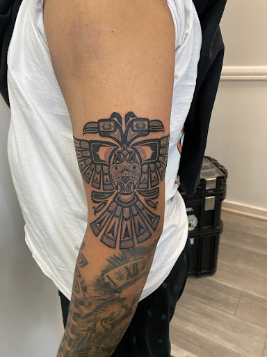 Explore familia tattoo ideas, creative tattoo ideas in Douglasville, available at One Love Tattoo