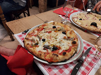 Pizza du Restaurant italien Le Colisée à Thoissey - n°19