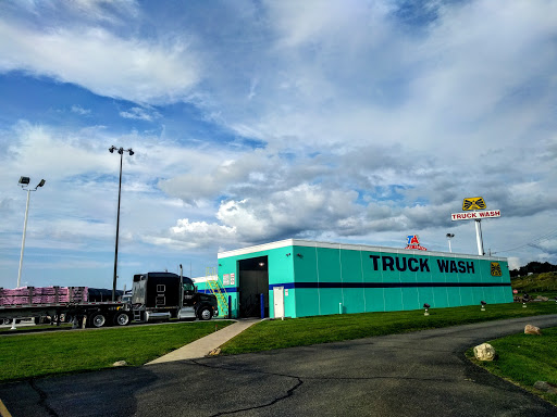 Blue Beacon Truck Wash of Harborcreek and  PA en Erie
