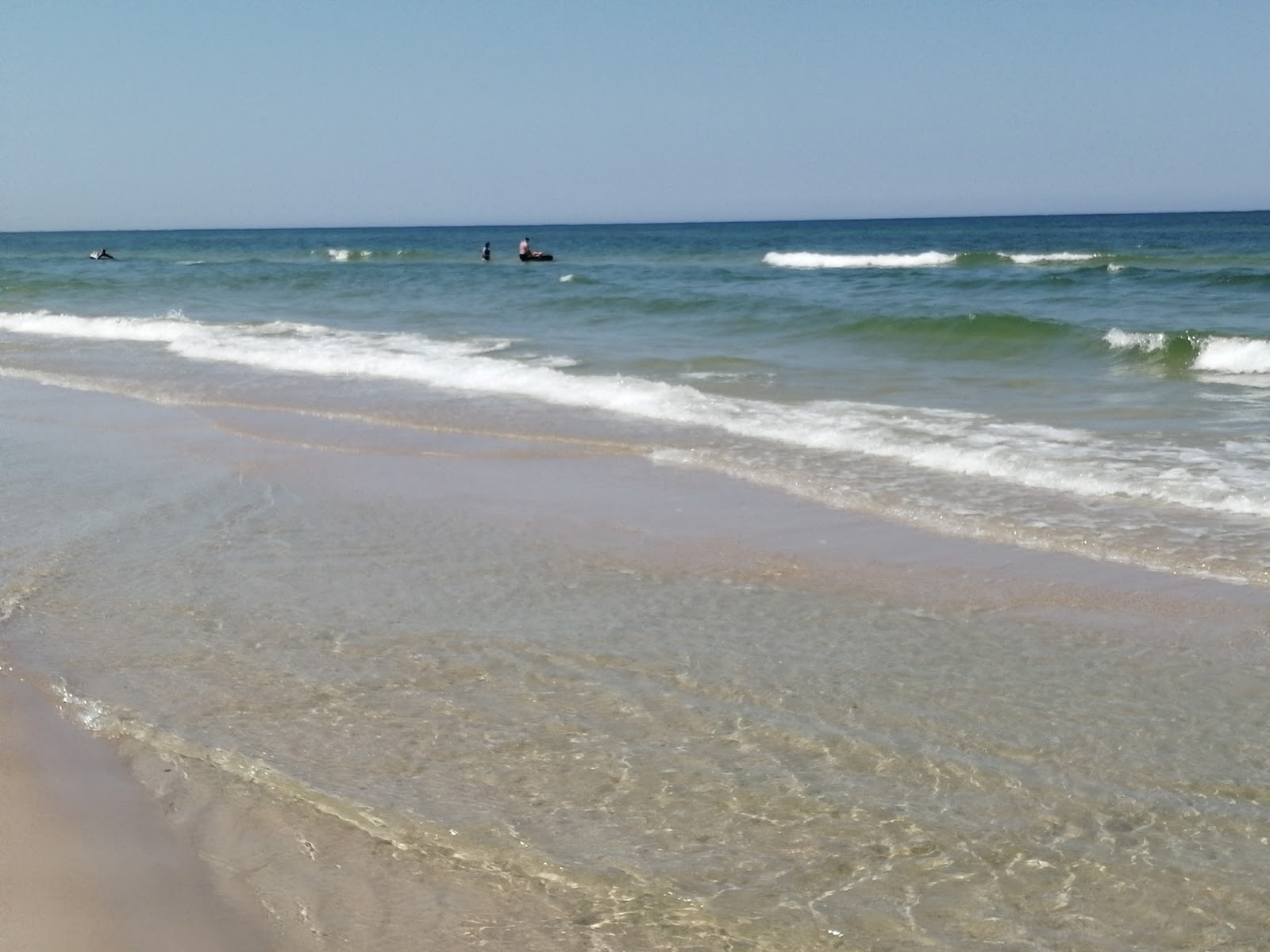 Fotografie cu Slayshevo Beach amplasat într-o zonă naturală