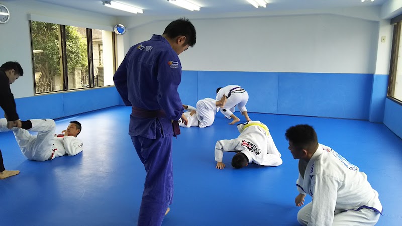 アンビシャス柔術アカデミー ambitious jiu-jitsu academy