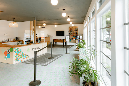 Ski Shop «evo Seattle Store», reviews and photos, 3500 Stone Way N, Seattle, WA 98103, USA