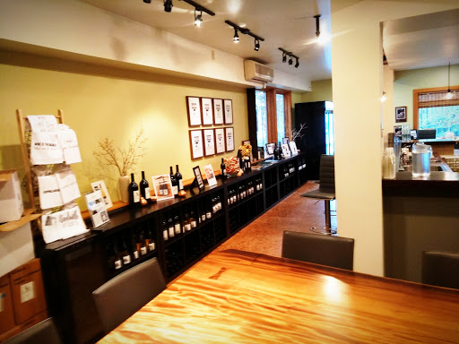 Winery «Lauren Ashton Cellars Tasting Room», reviews and photos, 14545 148th Ave NE #211, Woodinville, WA 98072, USA