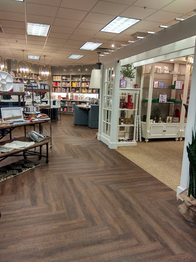 Shopping Mall «The Mall At Lexington Green», reviews and photos, 161 Lexington Green Cir, Lexington, KY 40503, USA