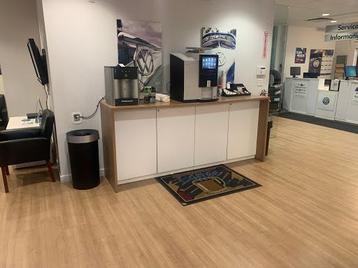Used Car Dealer «Tracy Volkswagen CA», reviews and photos, 2605 Auto Plaza Way, Tracy, CA 95304, USA