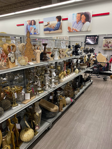 Clothing Store «Burlington Coat Factory», reviews and photos, 955 W Brandon Blvd, Brandon, FL 33511, USA