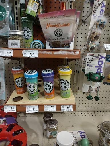 Pet Supply Store «PetSmart», reviews and photos, 865 Colusa Ave, Yuba City, CA 95991, USA