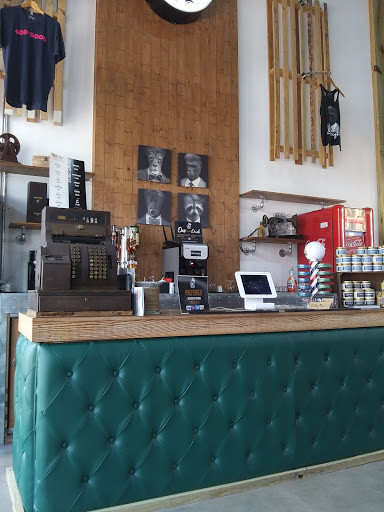 Barber Shop «The Spot Classic Barbershop», reviews and photos, 8550 NW 53rd St, Doral, FL 33166, USA