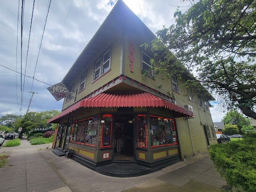 Tattoo Shop «Historic Tattoo», reviews and photos, 2001 SE 50th Ave, Portland, OR 97215, USA