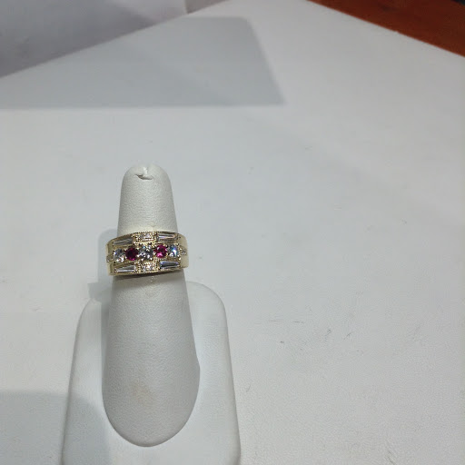 Jeweler «La Jolla Fine Jewelry», reviews and photos, 111 S Main St, Chelsea, MI 48118, USA
