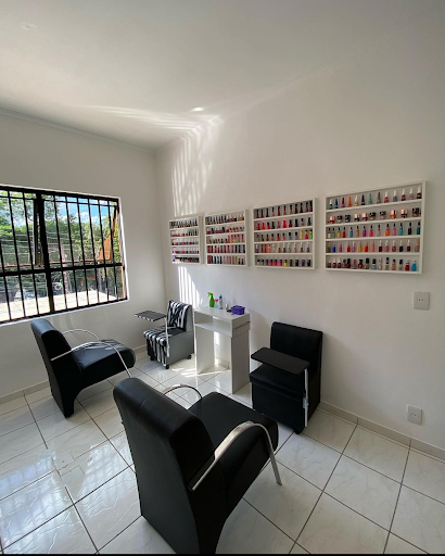Logo da empresa - Esmalteria Lizi Nails