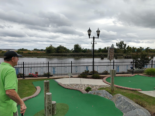 Golf Course «Riverwalk Mini Golf», reviews and photos, 550 Justison St, Wilmington, DE 19801, USA