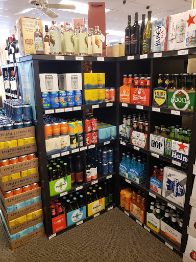 Liquor Store «Turnpike Spirit Shop & Wine Emporium», reviews and photos, 1838 Black Rock Turnpike, Fairfield, CT 06825, USA