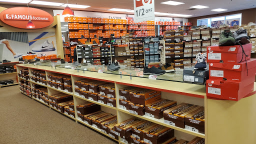 Shoe Store «Famous Footwear», reviews and photos, 4190 Vinewood Ln N, Plymouth, MN 55442, USA