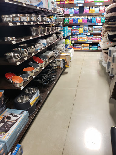 Pet Supply Store «Premier Pet Supply», reviews and photos, 63 W Auburn Rd, Rochester Hills, MI 48307, USA