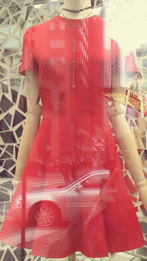 Department Store «Barneys New York, Chicago», reviews and photos, 15 E Oak St, Chicago, IL 60611, USA