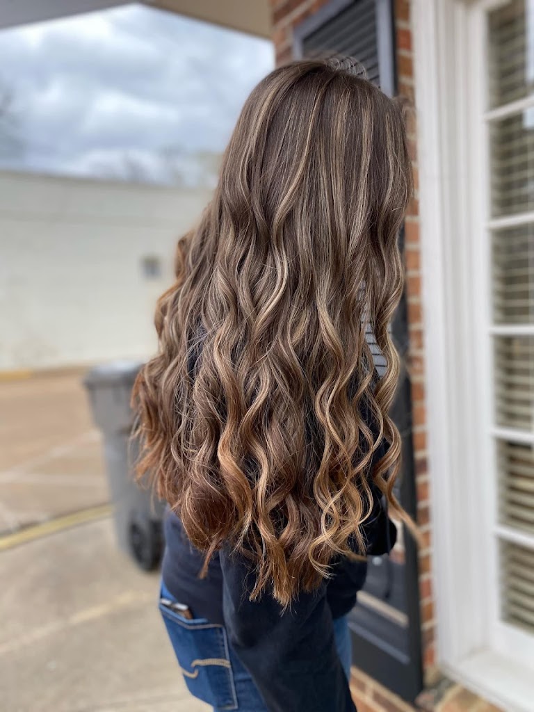 Off The Square Hair Salon 39090