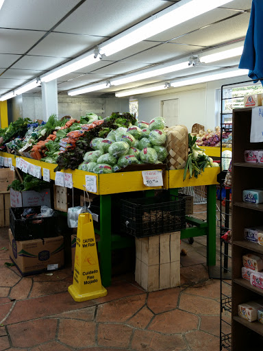 Produce Market «Jams Produce», reviews and photos, 1451 Clearwater Largo Rd N, Largo, FL 33770, USA
