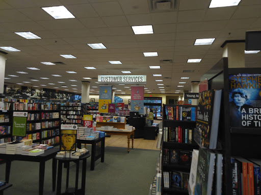 Book Store «Barnes & Noble», reviews and photos, 20 Hatton Pl, Hilton Head Island, SC 29926, USA