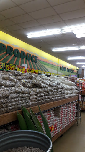 Grocery Store «Fiesta Market», reviews and photos, 160 N Bolingbrook Dr, Bolingbrook, IL 60440, USA