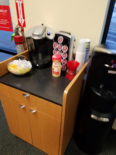 Hair Salon «Fantastic Sams Cut & Color», reviews and photos, 819 Chestnut Commons Dr, Elyria, OH 44035, USA