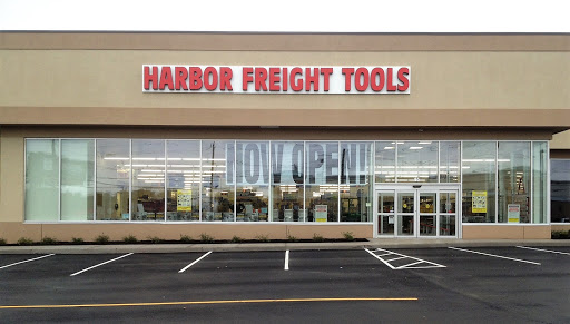 Harbor Freight Tools, 65 NJ-17, Hasbrouck Heights, NJ 07604, USA, 