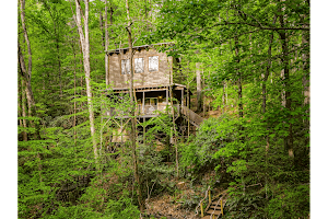 Bear Creek Lodge and Cabins in Helen Ga - Pet Friendly, River on Property, Walking Distance to downtown Helen image