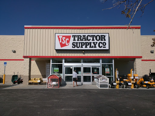 Tractor Supply Co., 8447 FL-54, New Port Richey, FL 34655, USA, 