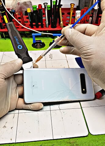 Electronics Repair Shop «CPR Cell Phone Repair Lubbock», reviews and photos, 5152 69th St Suite 100, Lubbock, TX 79424, USA