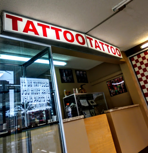 Tattoo Shop «Armadillo Reds Tattoo West Kissimmee», reviews and photos, 4499 W Vine St, Kissimmee, FL 34746, USA