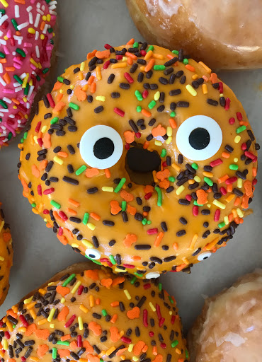 Donut Shop «Dulcet Gourmet Donut», reviews and photos, 23717 Vanowen St, Canoga Park, CA 91307, USA