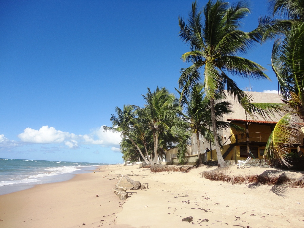 Foto de Praia de Riacho Doce com areia brilhante superfície