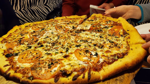 Pizza Restaurant «Outback Pizza Killington», reviews and photos, 2841 Killington Rd, Killington, VT 05751, USA