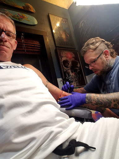 Tattoo Shop «Integrity Tattoos», reviews and photos, 324 N Illinois St, Belleville, IL 62220, USA