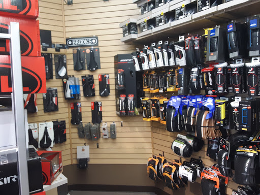 Bicycle Store «BOI Bicycle Outfitters Indy», reviews and photos, 1309 South High School Road, Indianapolis, IN 46241, USA