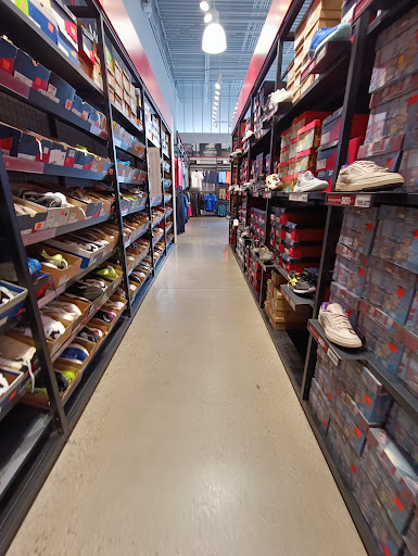 Shoe Store «Reebok Outlet», reviews and photos, 6974 Gateway Blvd E, El Paso, TX 79915, USA