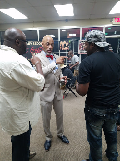 Tobacco Shop «Paradise Island Smoke Shop», reviews and photos, 3316 Snapfinger Rd, Lithonia, GA 30038, USA