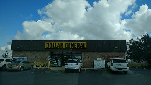 Home Goods Store «Dollar General», reviews and photos, 557 FM 1346, La Vernia, TX 78121, USA